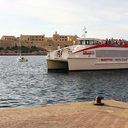 Apartment Modern 3br In Sliema's Desirable Locale